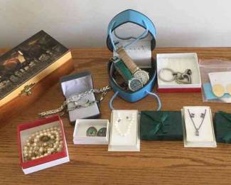 Mystery Lot Of Womens Jewelry 