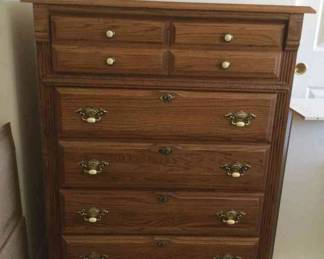 Nice Oak Look Five Drawer Chest