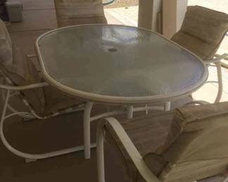 Outdoor Oblong Glass Patio Table 4 Metal Chairs