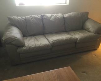 Super Sexy Sofa Super Clean  Super Comfortable