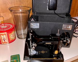 Singer sewing machine 