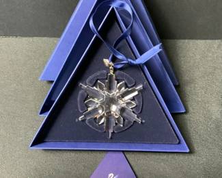 2006 Swarovski Holiday Ornament