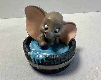 Classics Walt Disney Collection Simply Adorable Dumbo Figurine