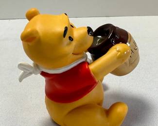 Classics Walt Disney Collection Winnie The Pooh The Honey Tree