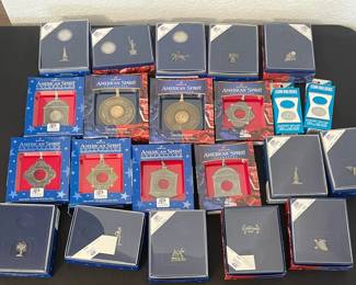 Hallmark Coin Holder Ornaments Quarters With Figurines