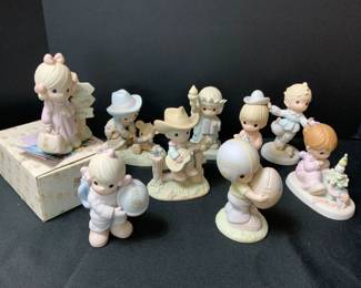 Precious Moments Figurines 