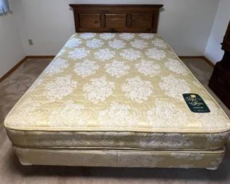 Queen Size Bed Set