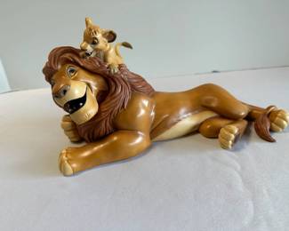 Walt Disney Simba In Mufasa Pals Forever
