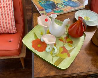 Retro things, calla lily vase set, Eva Zeisel swan-as is-retro tray