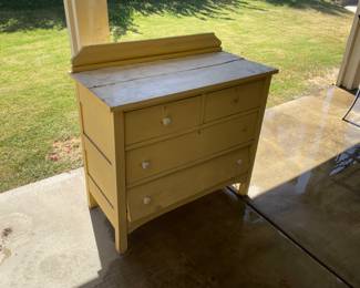 FREE POTTING TABLE