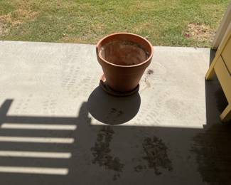 Clay pot $5