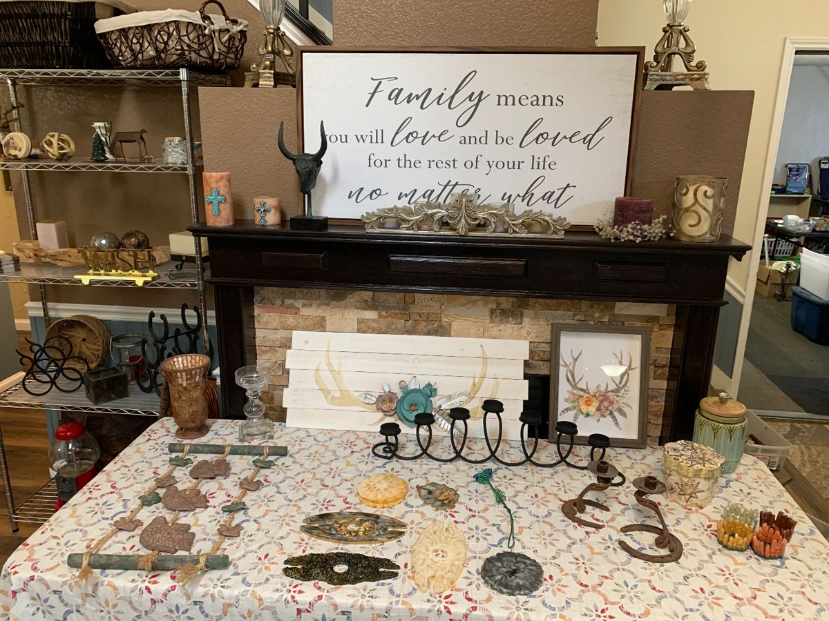 Estate Sale In Arlington starts on 9/15/2023