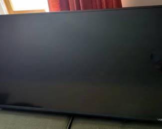 Vizio 40" HDMI TV, Model D40f-J09, Powers On