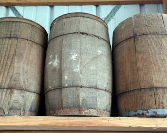 Wards 2 Gallon Motor Oil Cans, Wood Nail Kegs, And More