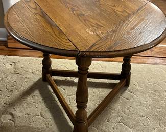 oak drop leaf end table