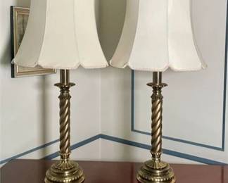 Lot 009   2 Bid(s)
Pair of Brass Table Lamps