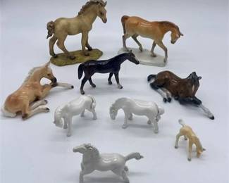 Lot 028   9 Bid(s)
Group of Horse Figurines