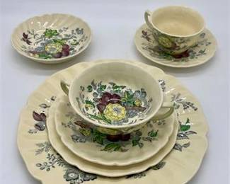 Lot 034   15 Bid(s)
103 Piece Royal Doulton "Kirkwood" Dinnerware Set