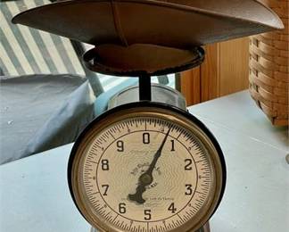 Lot 119   8 Bid(s)
Vintage John Chatillon and Sons Table Scale with Basket
