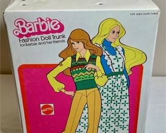 Lot 212   8 Bid(s)
Vintage 1975 Barbie Trunk