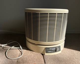 Honeywell Enviracaire 13520 True HEPA Filtration Air Filter Purifier Cleaner