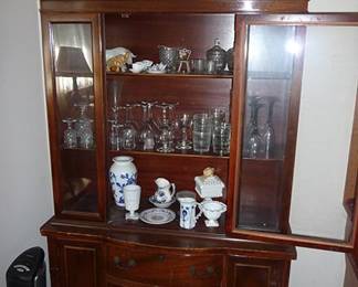 China Cabinet & Glassware