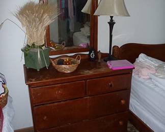 Chest of Drawers & Mirror