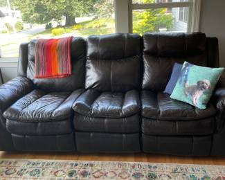 Electric leather reclining couch and matching reclining loveseat - has charging plugs for iphones