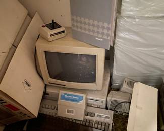 Tandy Computer, Complete
