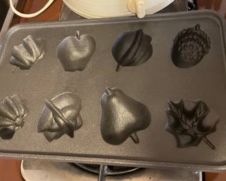 Lillian Venon Cast Iron Pan