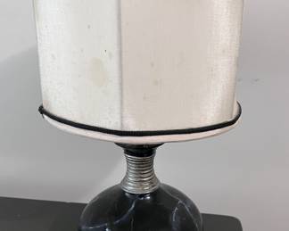 Ceramic base lamp
