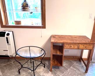 Ethan Allen children's desk. Wrought iron two-tiered end table with glass top and glass bottom shelf. 