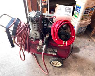 Craftsman compressor. 