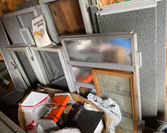 Chicken coup, feeder, water receptacle, heater. Instructions for reassembly included.  