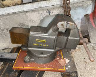 Columbian vise