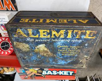 Alemite Lube system metal box
