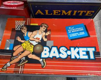 Vtg. Basketball game 