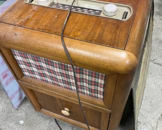 Vtg. Radio -turntable 