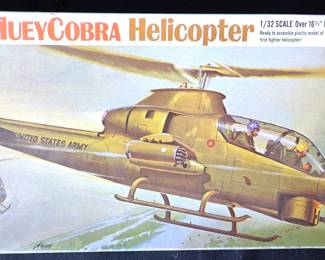 BELL HUEY COBRA HELICOPTER MODEL