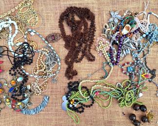 JEWELRY LOT