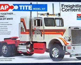 FREIGHTLINER MODEL SEMI TRUCK