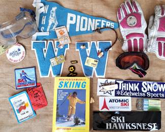 SKIIING PATCHES LOT
