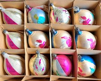 MERCURY GLASS CHRISTMAS ORNAMENTS LOT