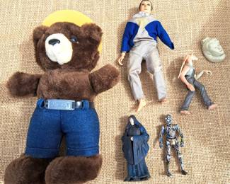 SMOKEY THE BEAR & STARWARS ACTION FIGURES LOT