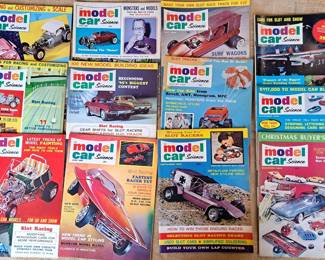 VINTAGE MODEL CAR MAGAZINES LOT