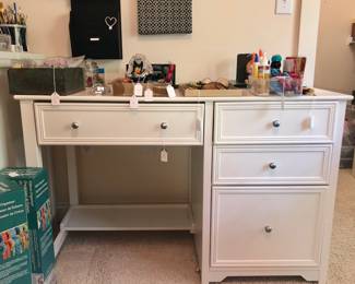 Painted desk in great condition