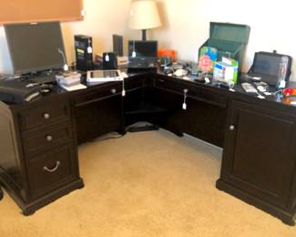 Office furniture in beautiful condition