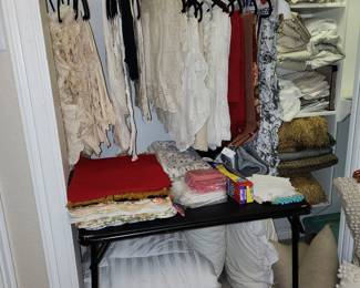 Tablecloths  - Runners