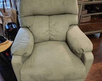 Swivel Recliner 