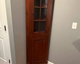 Corner display cabinet